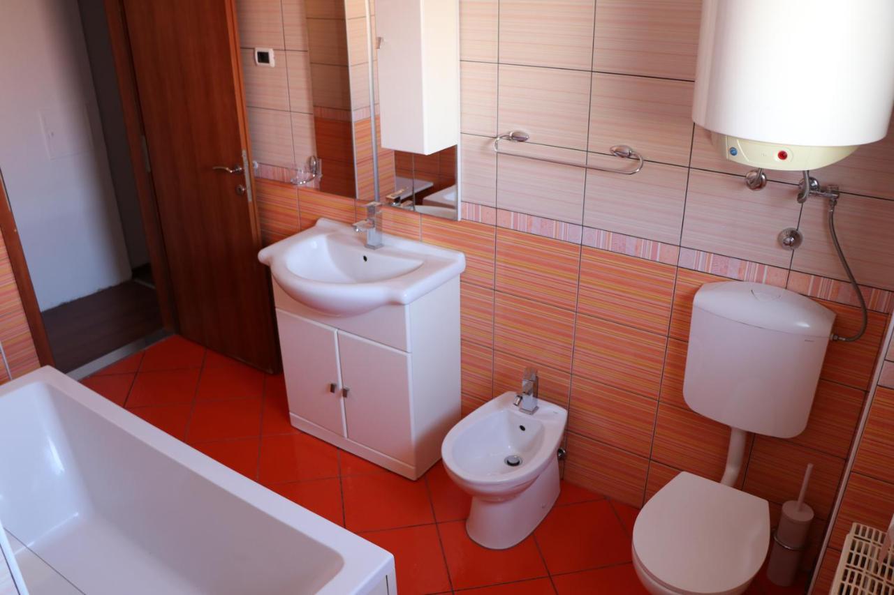 Nona Lili Apartment Izola Zewnętrze zdjęcie